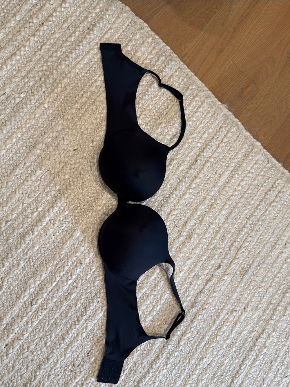 SKIMS ULTIMATE NIPPLE PUSH UP BRA IN BLACK 40D - Picture 2 of 6
